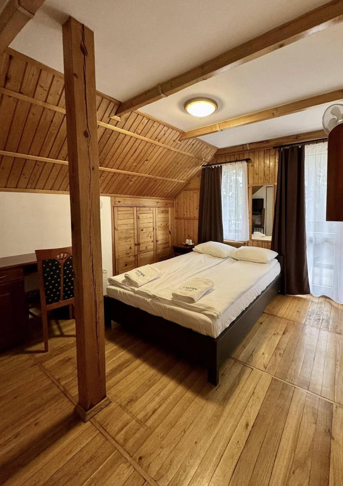 Powidz Lakeside Hotel & Restaurant 외부 사진