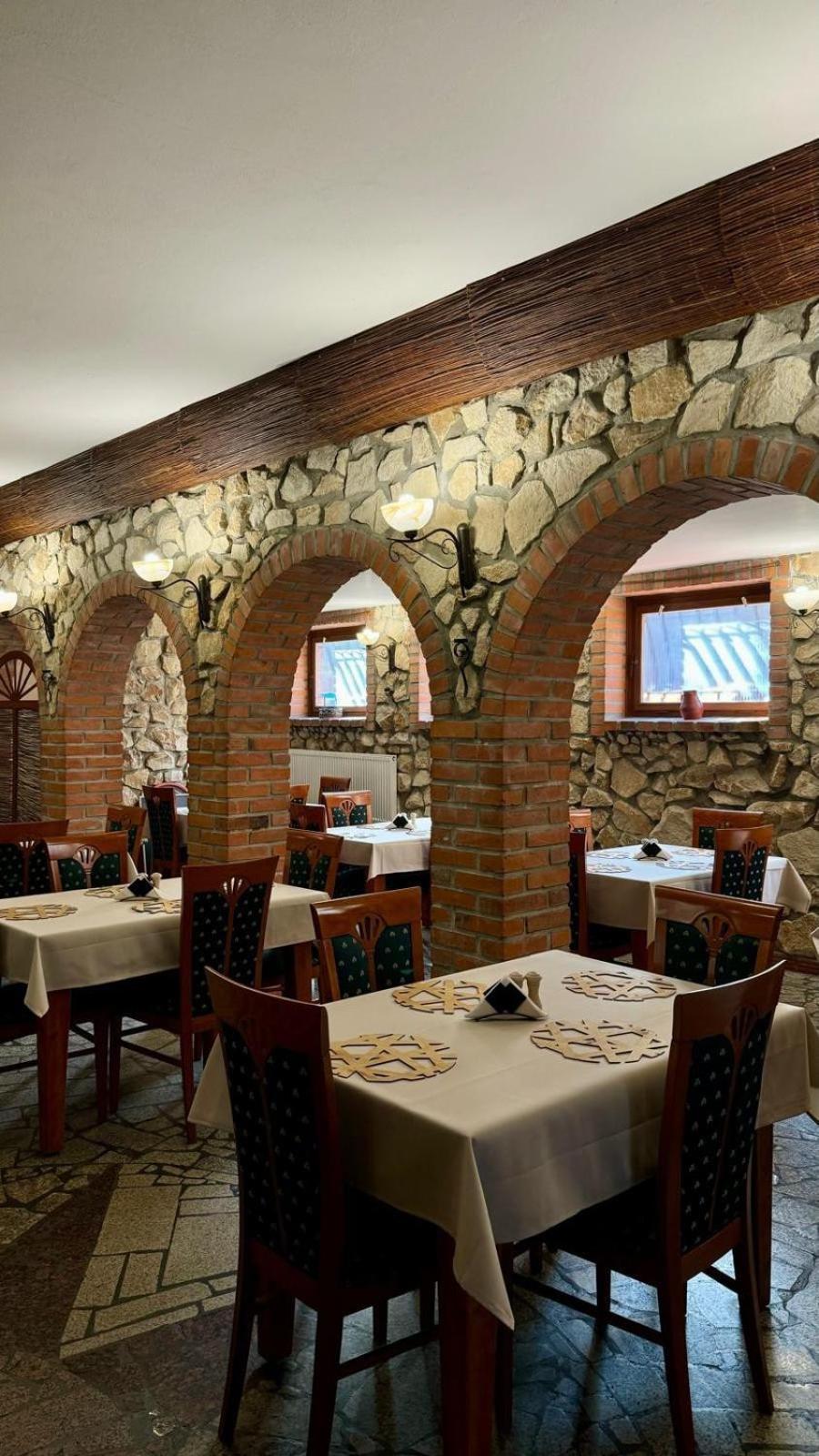 Powidz Lakeside Hotel & Restaurant 외부 사진