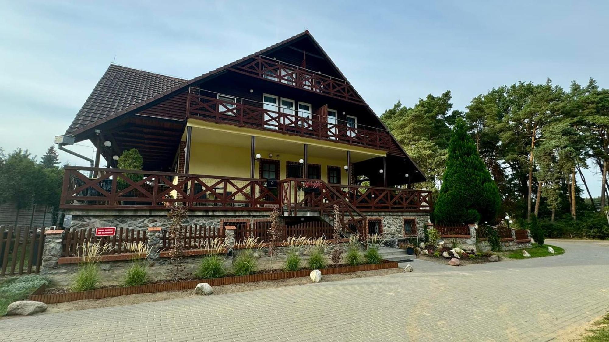 Powidz Lakeside Hotel & Restaurant 외부 사진